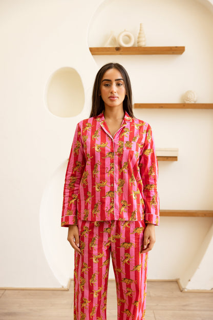 Amrita Pajamas Set Fuchsia Tiger Stripe