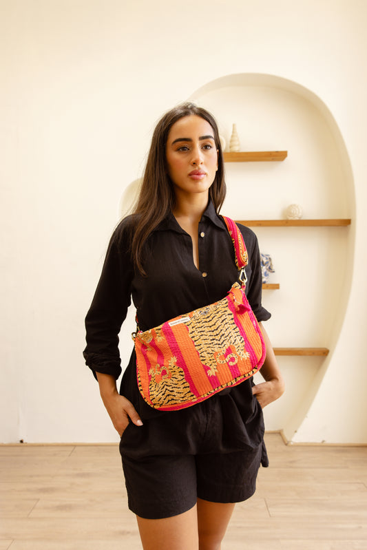 Shoulder Bag Red Tigress